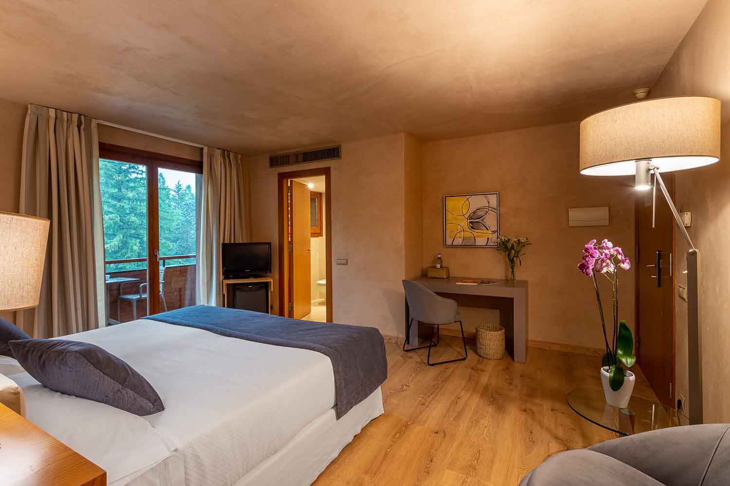 Chalet golf hotel room